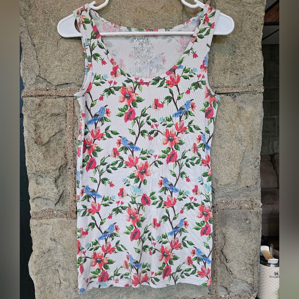Time and Tru Floral Bird Print Tank Top